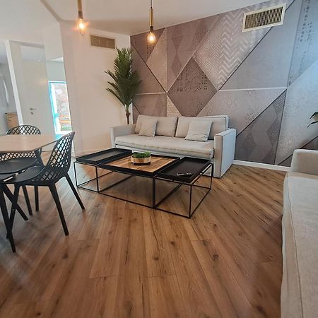 אילת Yalarent Afarsemon Apartments With Pool - For Families & Couples מראה חיצוני תמונה