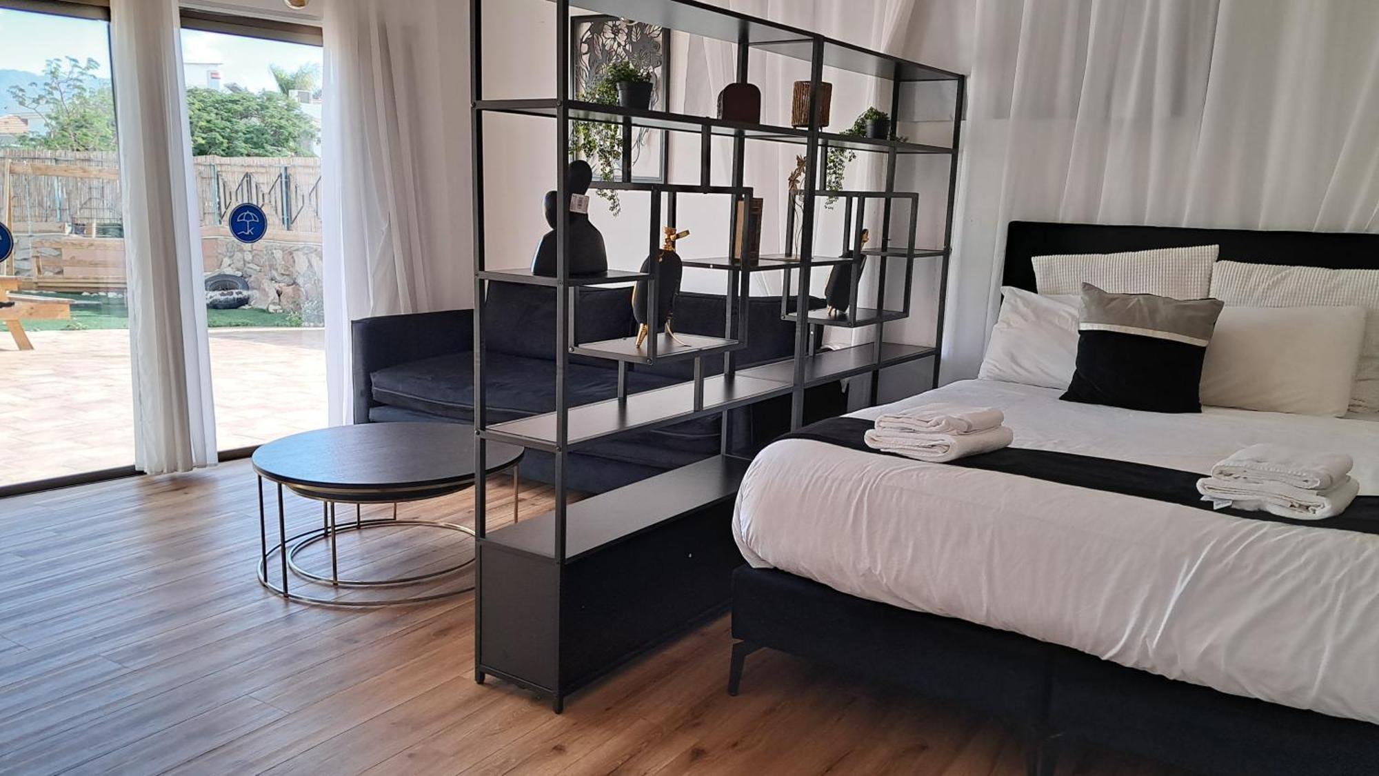 אילת Yalarent Afarsemon Apartments With Pool - For Families & Couples מראה חיצוני תמונה